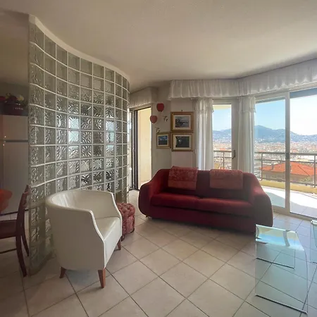 Appartement La Dolce 6 Pers Parcheggio Terrazza Nice
